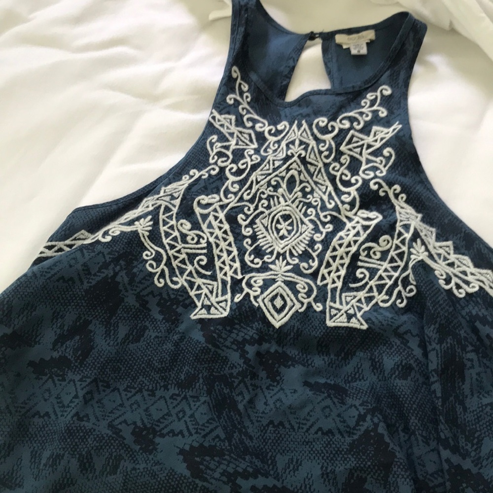 Urban outfitters crop top